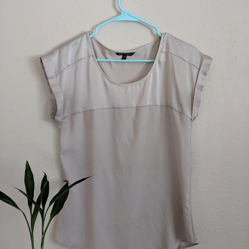 Express cream classy t-shirt top